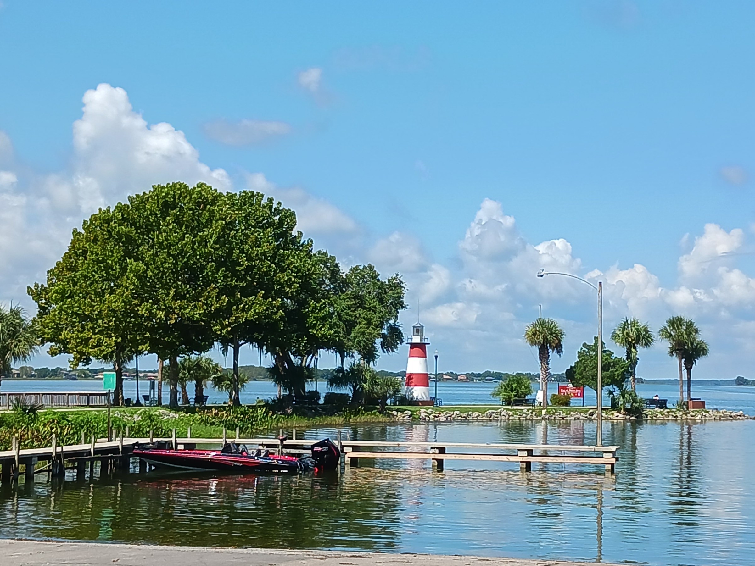 a small boat in a body of water